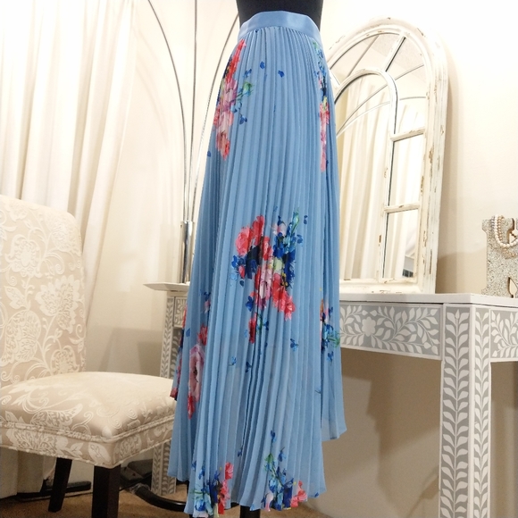 🍒NWT🍒 TED BAKER ASYMMETRICAL PLEATED SKIRT - Picture 5 of 11